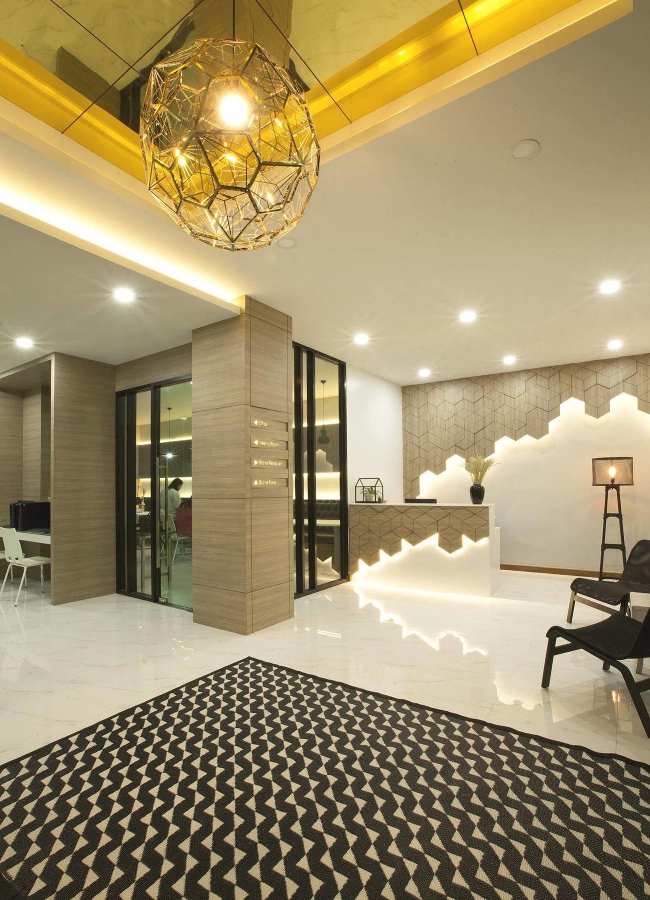 Boone Place Bangkok Eksteriør billede